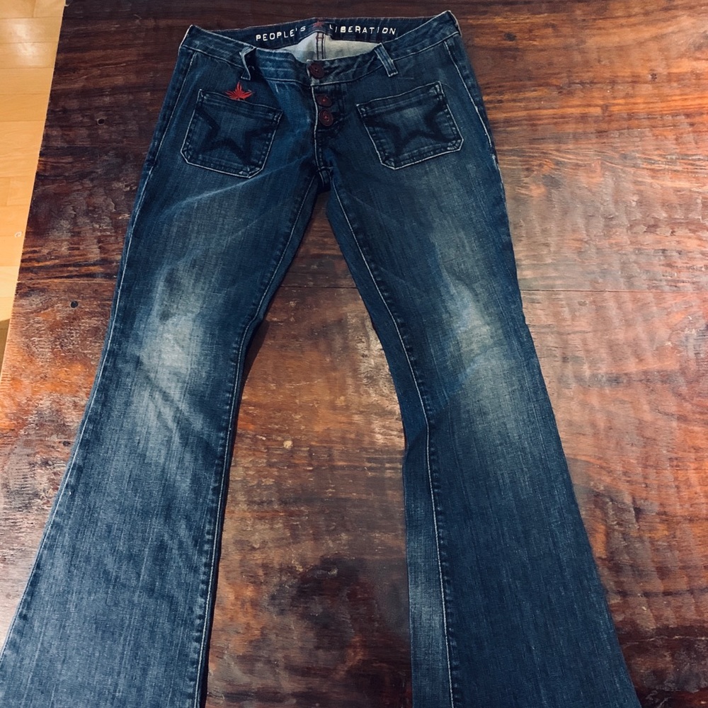 People’s liberation low rise flared jeans. Sz 26